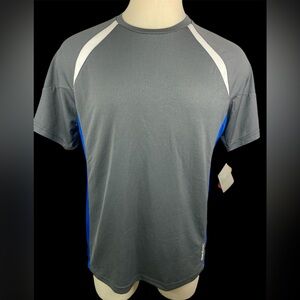 Reebok (NWT) Short Sleeve T Shirt Men’s Large